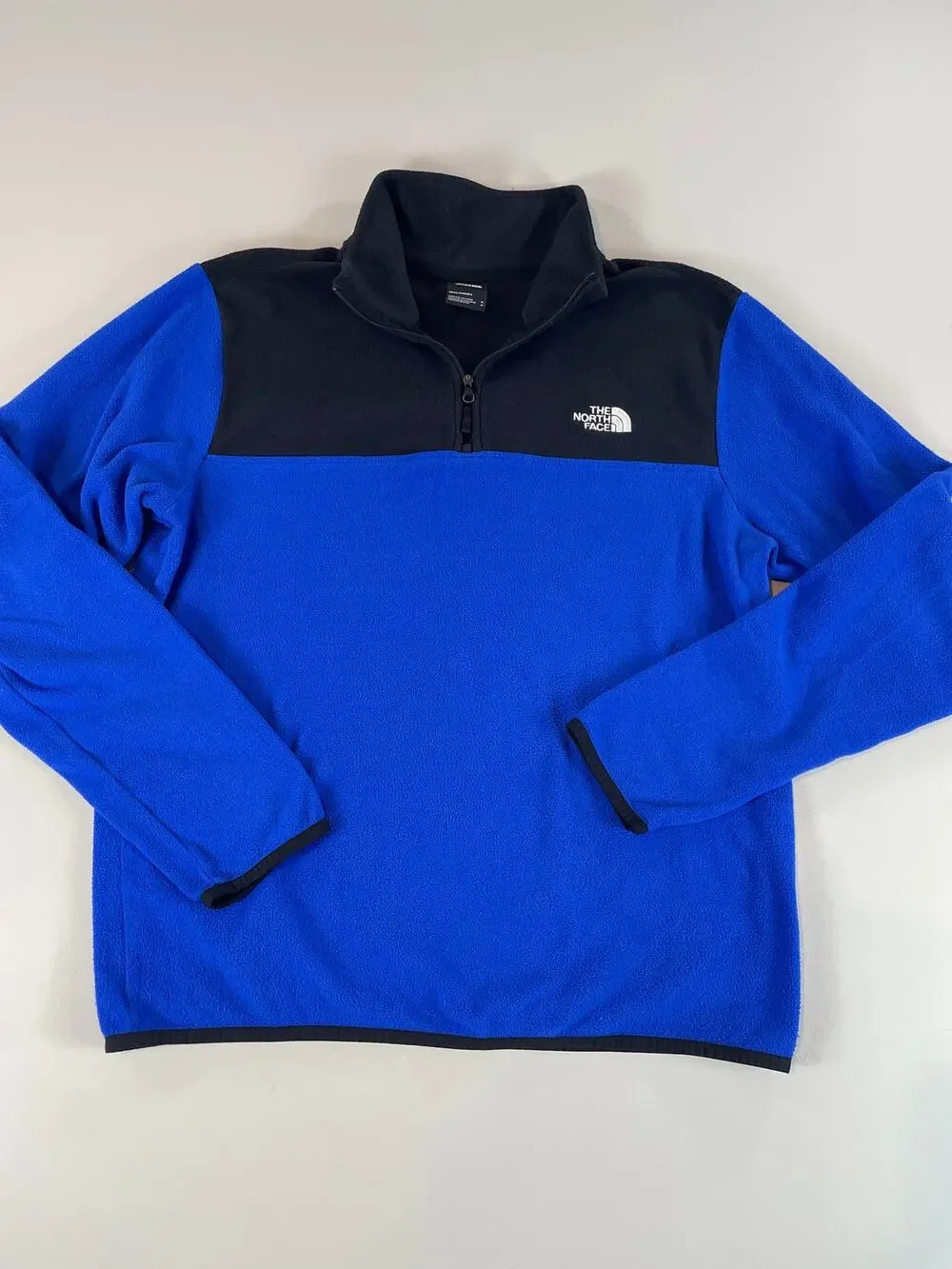 The North Face Black & Blue Colorblock Quarter Zip White Logo Size M